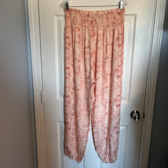 NWT Lotus and Luna Baha Mandala Boho Yoga Harem Pants in Guava L/XL - Picture 2 of 12